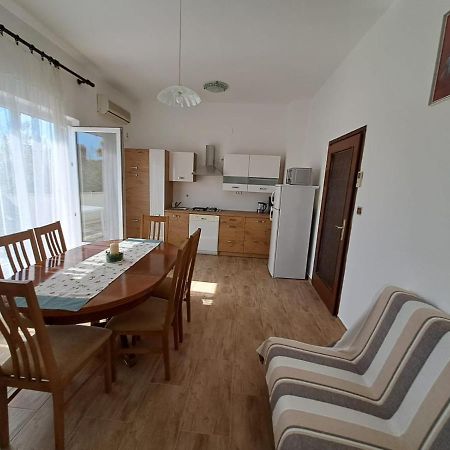 Apartments Berny Sveti Vid-Miholjice Buitenkant foto