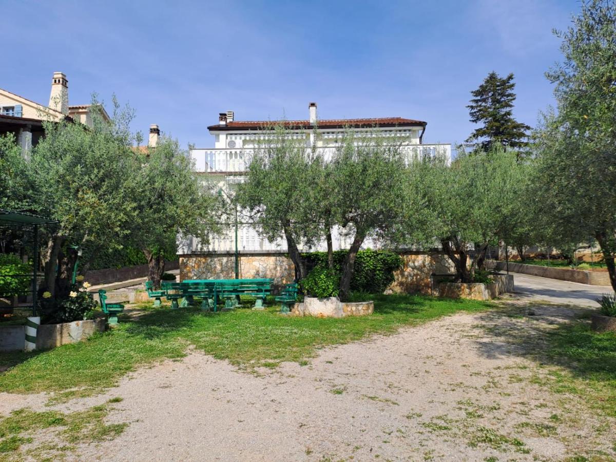 Apartments Berny Sveti Vid-Miholjice Buitenkant foto